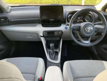 Toyota Yaris 1.5 Hybrid Excel 5dr CVT