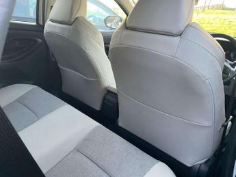Toyota Yaris 1.5 Hybrid Excel 5dr CVT
