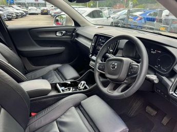 Volvo XC40 Recharge 1.5 T5 Recharge PHEV Ultimate Dark 5dr Auto