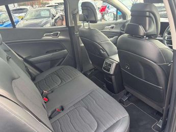 Kia Sportage 1.6T GDi HEV 4 5dr Auto