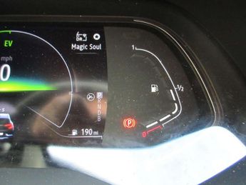 Renault Captur 1.6 E-Tech full hybrid 145 Evolution 5dr Auto