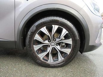 Renault Captur 1.6 E-Tech full hybrid 145 Evolution 5dr Auto