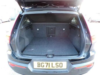 Volvo XC40 Recharge 1.5 T5 Recharge PHEV R DESIGN 5dr Auto