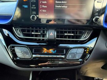 Toyota C-HR 2.0 Hybrid Dynamic 5dr CVT