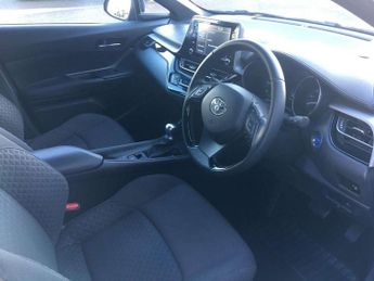 Toyota C-HR 1.8 Hybrid Icon 5dr CVT