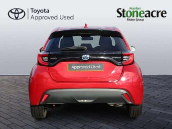 Toyota Yaris 1.5 Hybrid Design 5dr CVT