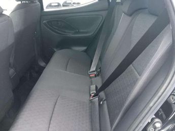 Toyota Yaris 1.5 Hybrid Design 5dr CVT