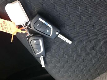 Toyota Yaris 1.5 Hybrid Design 5dr CVT