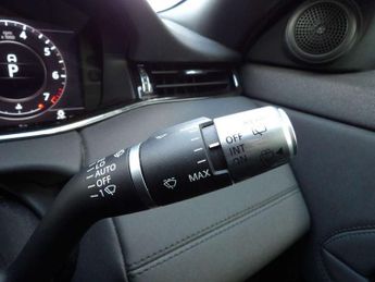 Land Rover Range Rover Evoque 2.0 P250 R-Dynamic SE 5dr Auto