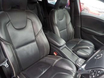 Volvo V40 T2 [122] R DESIGN Edition 5dr Geartronic