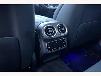 Mercedes-Benz GLC GLC 300 4Matic AMG Line Premium Plus 5dr 9G-Tronic