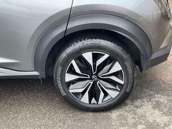 Nissan Juke 1.0 DiG-T Acenta Premium 5dr DCT