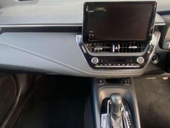 Suzuki Swace 1.8 Hybrid Motion 5dr CVT