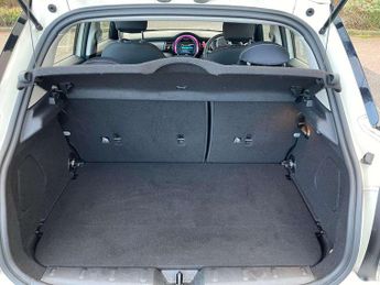 MINI Hatchback 5dr 1.5 Cooper Classic 5dr Auto