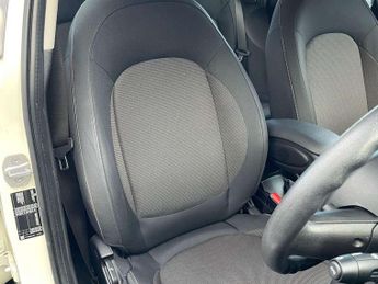MINI Hatchback 5dr 1.5 Cooper Classic 5dr Auto