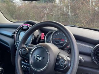 MINI Hatchback 5dr 1.5 Cooper Classic 5dr Auto