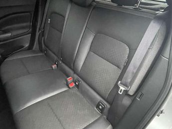 Nissan Juke 1.0 DiG-T N-Connecta 5dr DCT