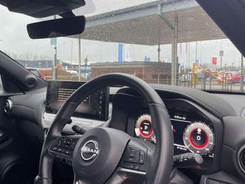 Nissan Juke 1.0 DiG-T N-Connecta 5dr DCT