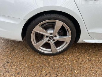 Audi A4 35 TDI S Line 4dr S Tronic