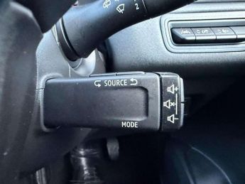 Renault Captur 1.3 TCE 140 Iconic 5dr EDC