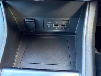 Renault Captur 1.3 TCE 140 Iconic 5dr EDC