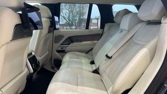 Land Rover Range Rover 3.0 D350 First Edition 4dr Auto