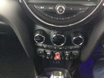 MINI Hatchback 5dr 1.5 Cooper Seven 5dr Auto