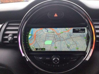 MINI Hatchback 5dr 1.5 Cooper Seven 5dr Auto