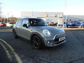 MINI Hatchback 5dr 1.5 Cooper 5dr Auto