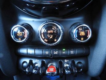 MINI Hatchback 5dr 1.5 Cooper 5dr Auto