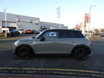 MINI Hatchback 5dr 1.5 Cooper 5dr Auto