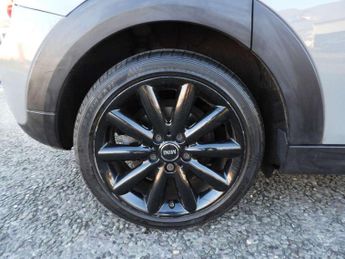 MINI Hatchback 5dr 1.5 Cooper 5dr Auto