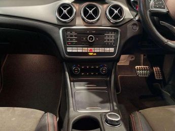 Mercedes-Benz GLA GLA 220d 4Matic AMG Line Premium 5dr Auto