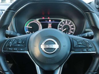 Nissan Juke 1.6 Hybrid Premiere Edition 5dr Auto