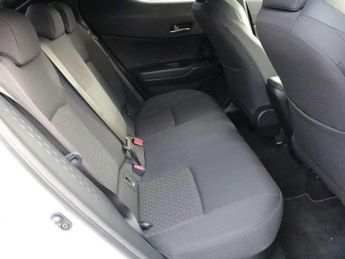 Toyota C-HR 1.8 Hybrid Design 5dr CVT [Leather]