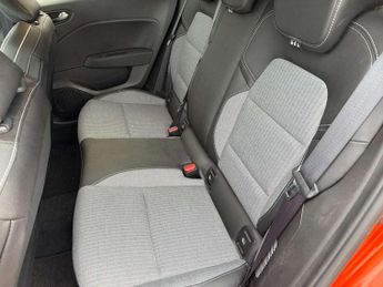 Renault Clio 1.6 E-TECH full hybrid 145 Techno 5dr Auto