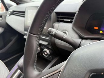 Renault Clio 1.6 E-TECH full hybrid 145 Techno 5dr Auto