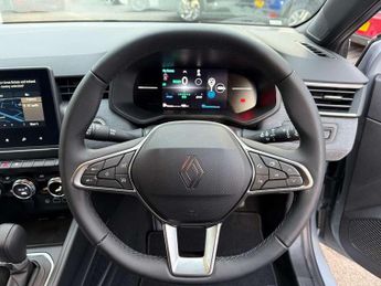 Renault Clio 1.6 E-TECH full hybrid 145 Techno 5dr Auto