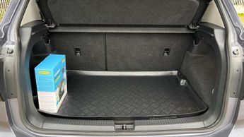 Volkswagen T-Cross 1.0 TSI 110 SEL 5dr DSG