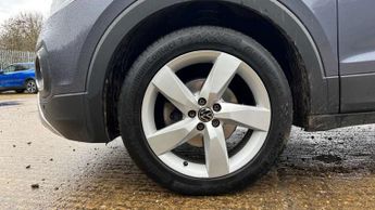 Volkswagen T-Cross 1.0 TSI 110 SEL 5dr DSG