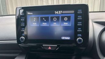 Toyota Yaris 1.5 Hybrid Design 5dr CVT