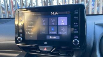 Toyota Yaris 1.5 Hybrid Dynamic 5dr CVT