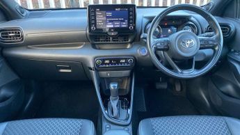 Toyota Yaris 1.5 Hybrid Dynamic 5dr CVT