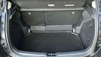 Toyota Yaris 1.5 Hybrid Design 5dr CVT