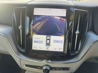 Volvo XC60 2.0 T5 [250] Momentum 5dr AWD Geartronic