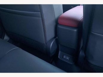 Lexus Lbx 1.5 Vibrant Edition 5dr E-CVT