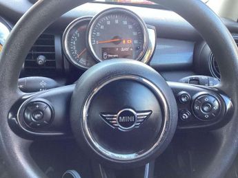 MINI Hatchback 5dr 1.5 Cooper II 5dr Auto