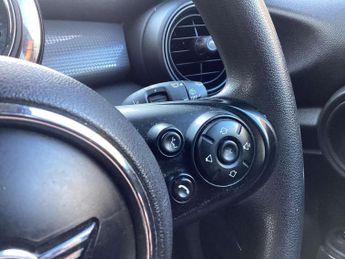 MINI Hatchback 5dr 1.5 Cooper II 5dr Auto