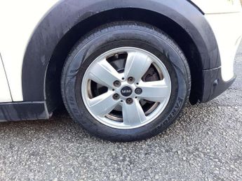 MINI Hatchback 5dr 1.5 Cooper II 5dr Auto
