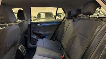 Volkswagen Golf 1.5 eTSI 150 Life 5dr DSG